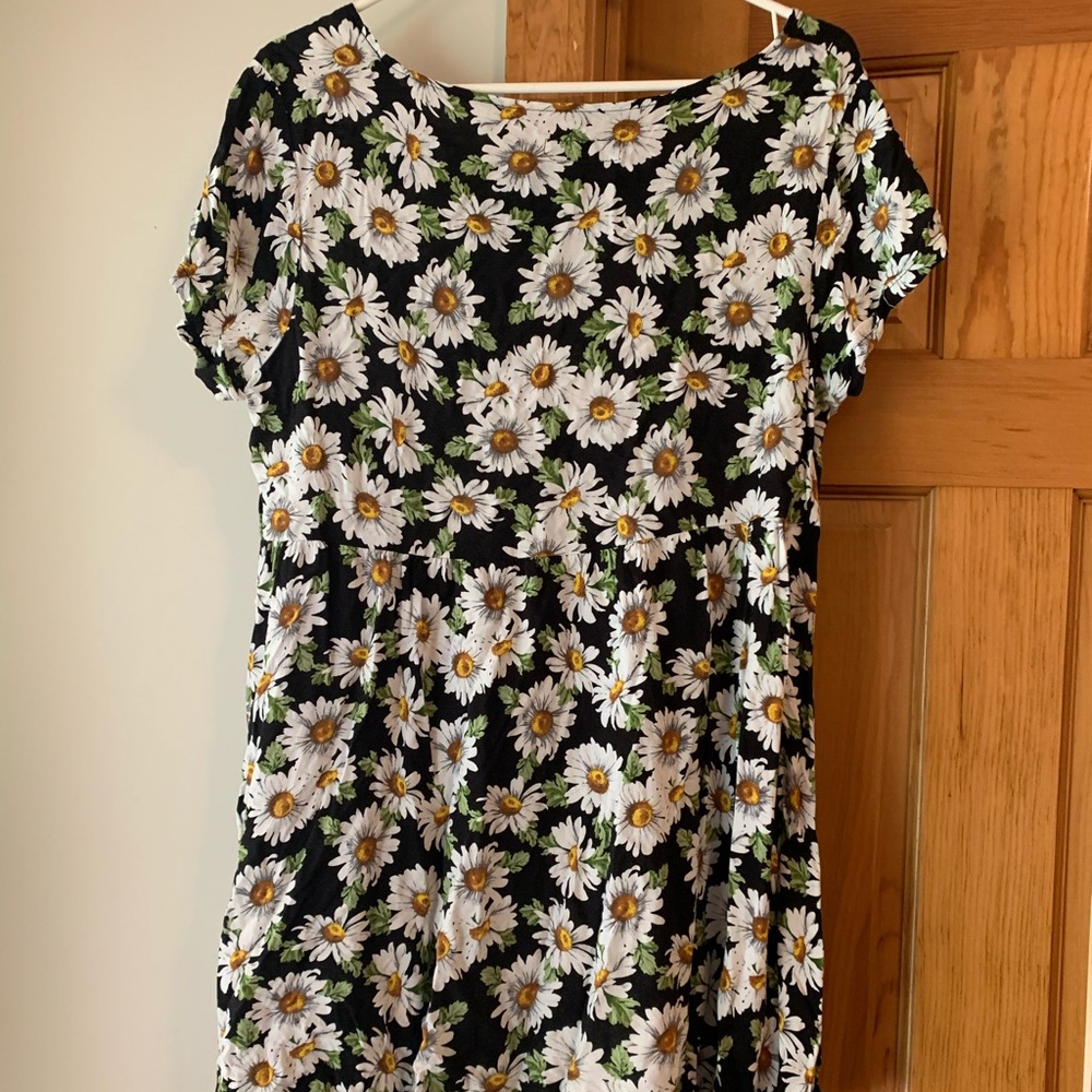 Cute daisy dress